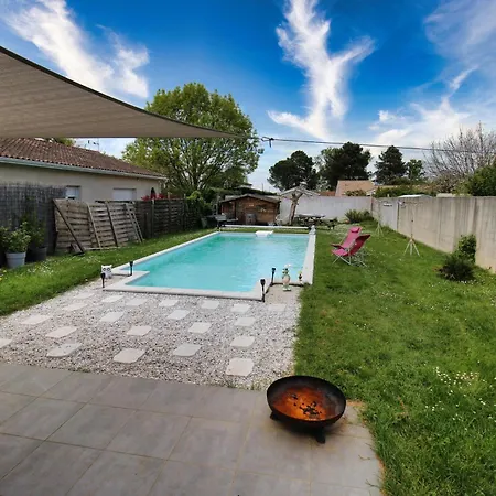 Maison Familiale Avec Piscine Privee